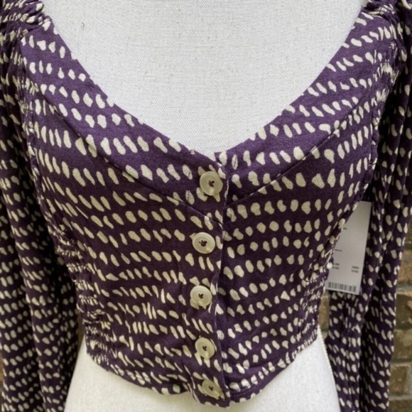 Urban Outfitters Crop Long Sleeve Top Size Large Purple Puff NEW. - Picture 2 of 4